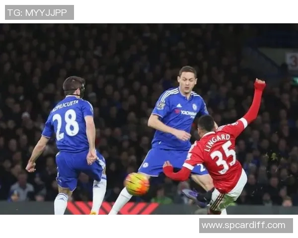 切尔西引发球迷热议 其最新行为激起广泛讨论与争议